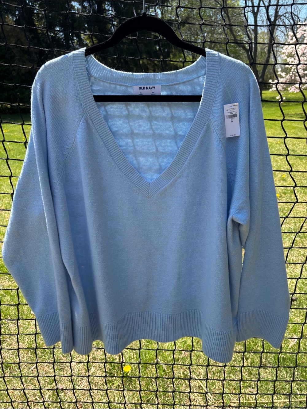 Old Navy Light Blue Women's V-Neck Sweater